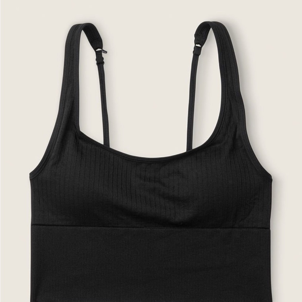VS Black Ribbed Sports Bra